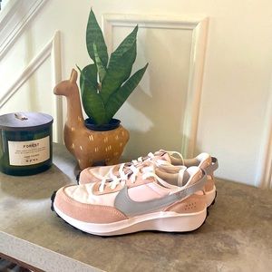 NWT: Nike Waffle Debut wolf grey & pink Oxford